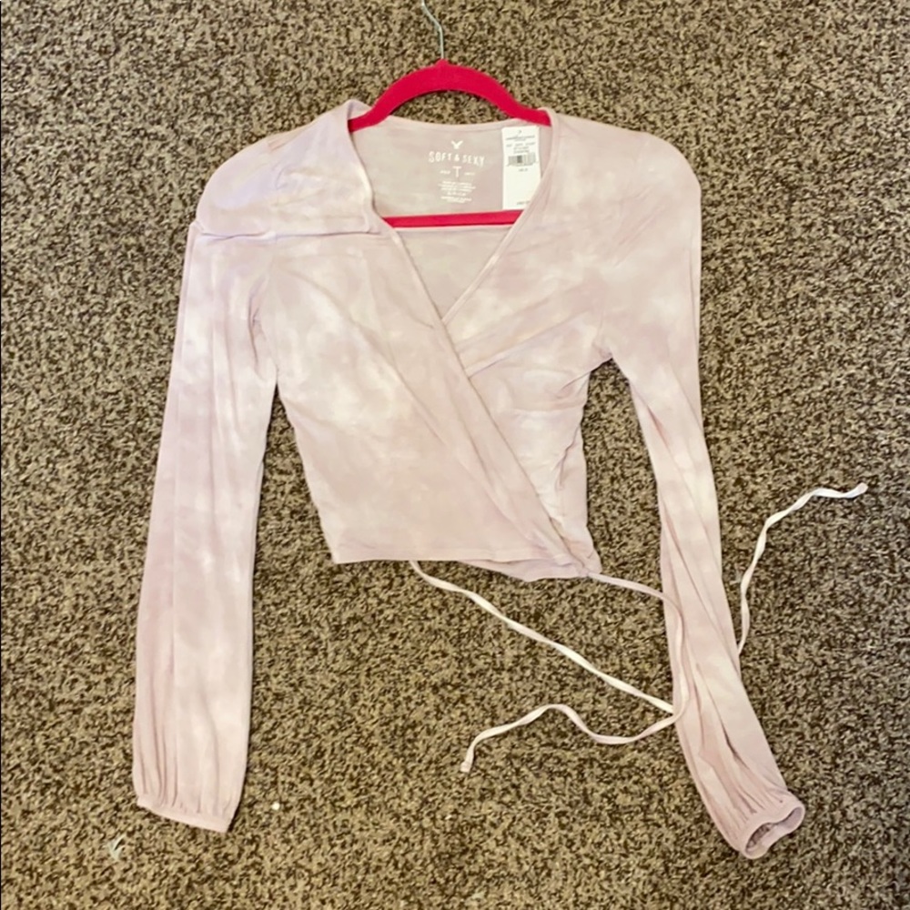 Brand new AE top